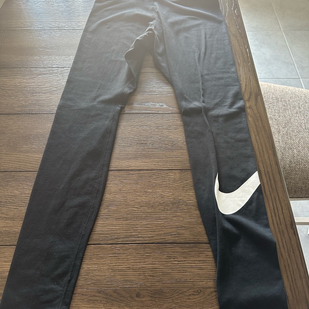 Nike leggings
